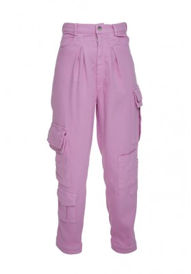 The denim pant with pockets dyed in pink