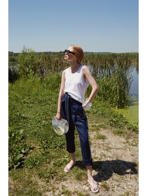 The iconic denim pant in navy